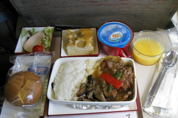 アシアナ航空の機内食の写真1