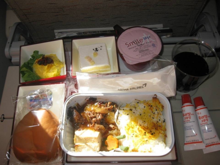 アシアナ航空の機内食の写真1