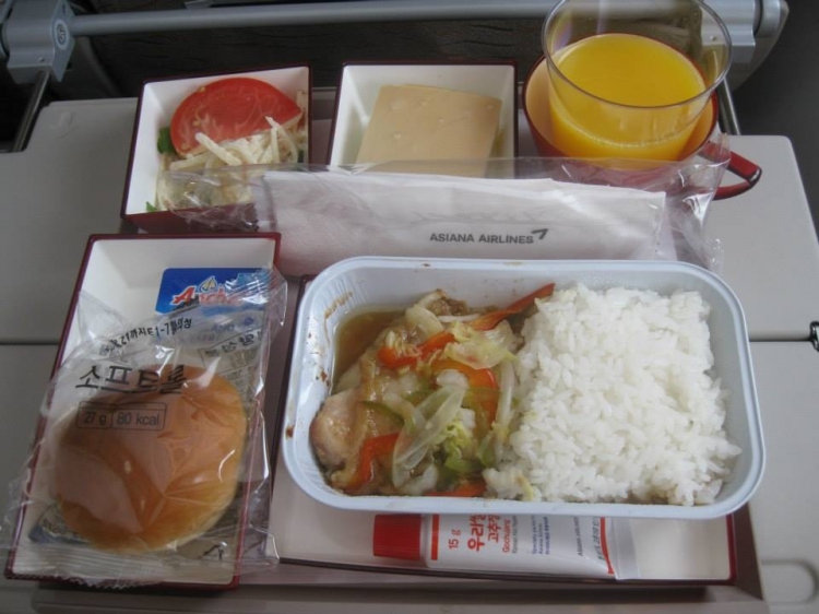 アシアナ航空の機内食の写真1
