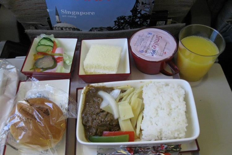 アシアナ航空の機内食の写真1