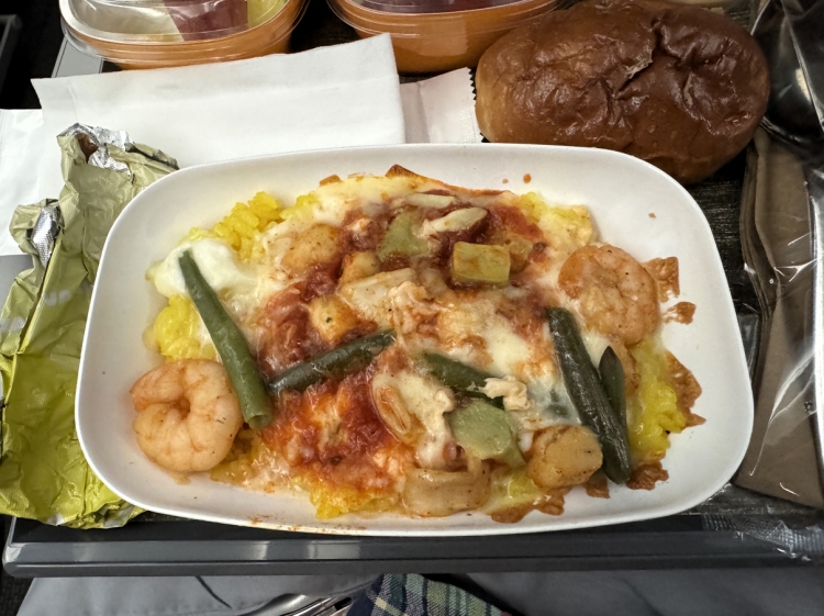 エバー航空の機内食の写真1
