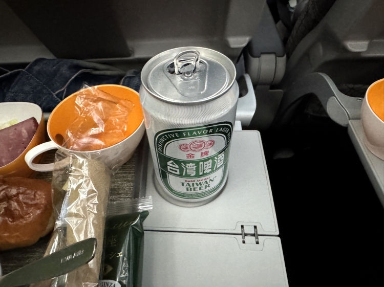 エバー航空の機内食の写真4