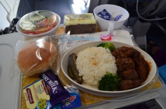 ニューギニア航空の機内食
